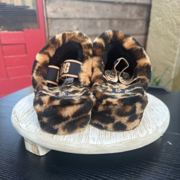 UGG FLUFF YEAH 9 Women's Sandals Slippers Slides Animal Print Open Toe Casual - Picture 9 of 14